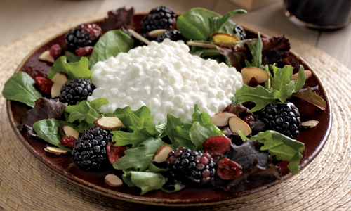 Daisy blackberry salad