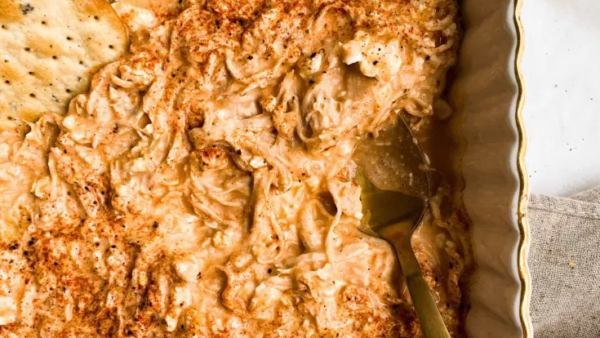 Healthy Buffalo Chicken Dip