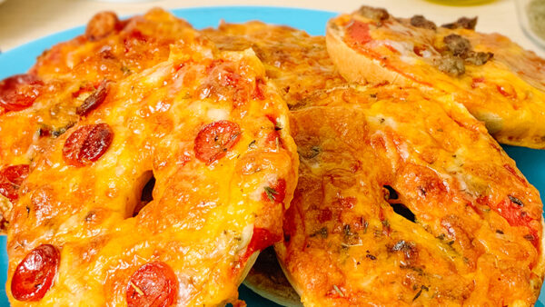 Lender's Pizza