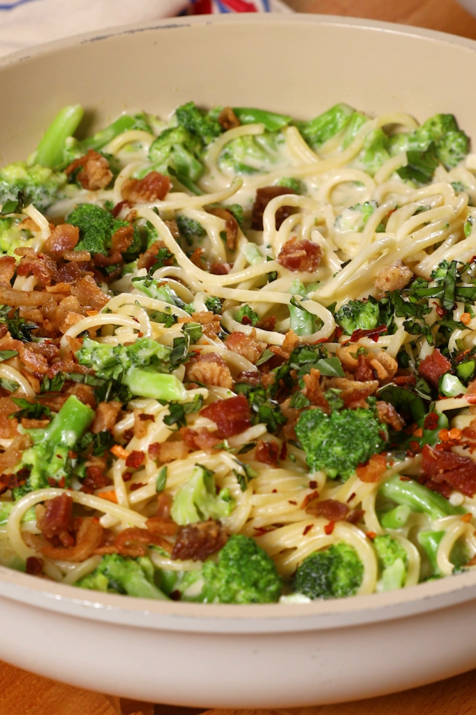 One-Pot Creamy Borccoli Pasta