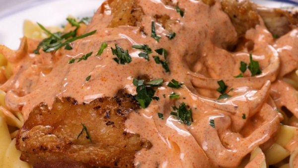 Slow-Cooker Creamy Chicken Paprikash