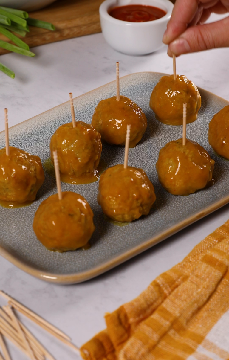 Slow-Cooker Orange-Glazed Turkey Meatballs